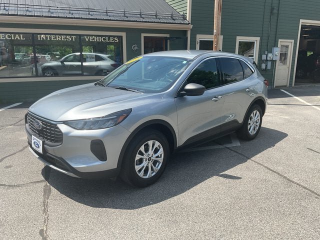 Certified 2024 Ford Escape Active AWD/4WD image 2