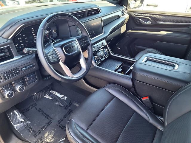 Used 2024 GMC Yukon Denali w/ Advanced Technology Package AWD/4WD image 10