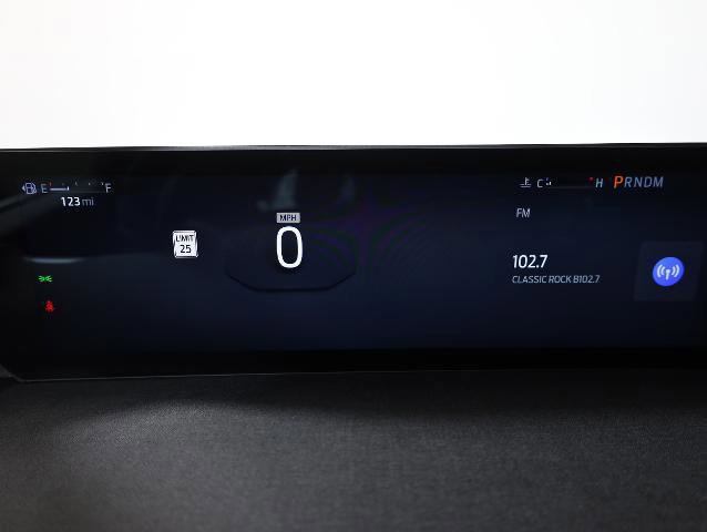 Certified 2025 Ford Expedition Active image 15