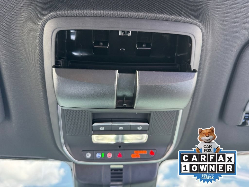 Used 2026 Chevrolet Traverse RS FWD image 31