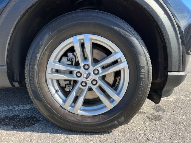 Certified 2023 Ford Explorer XLT w/ Equipment Group 202A image 13
