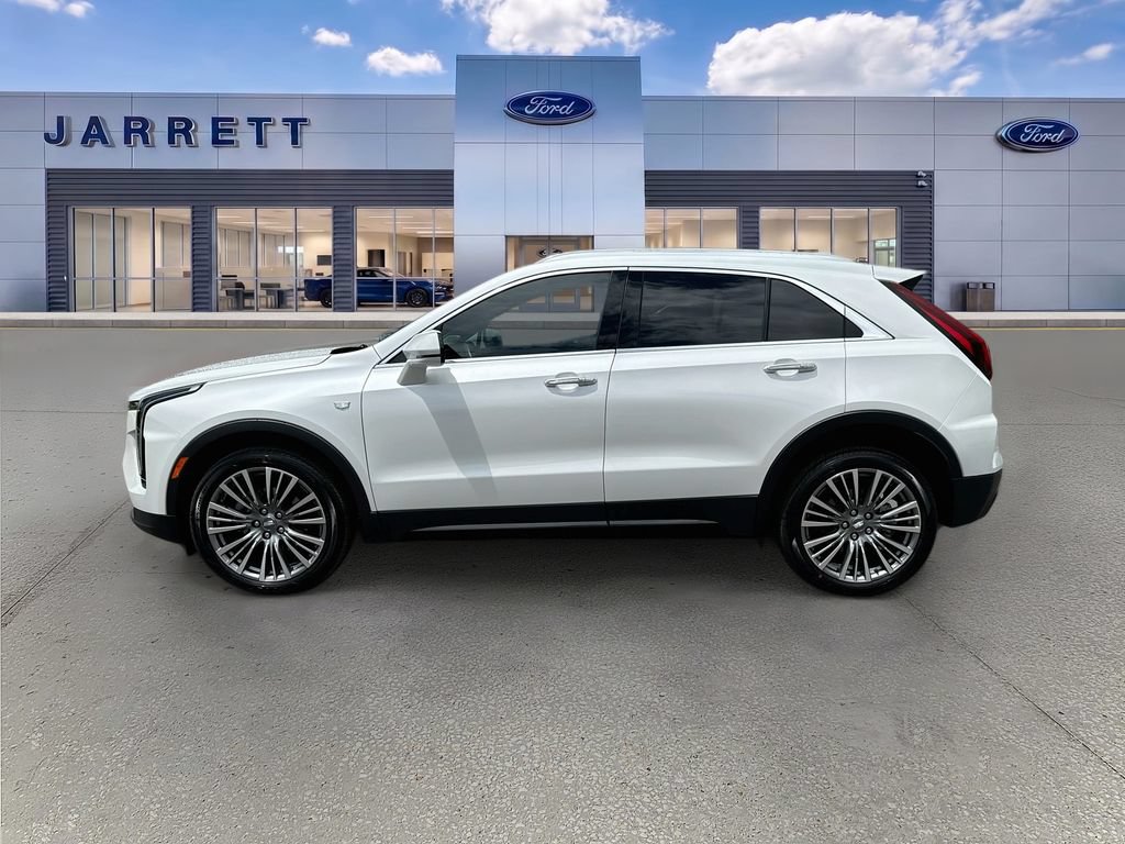 Used 2024 Cadillac XT4 Premium Luxury FWD image 4