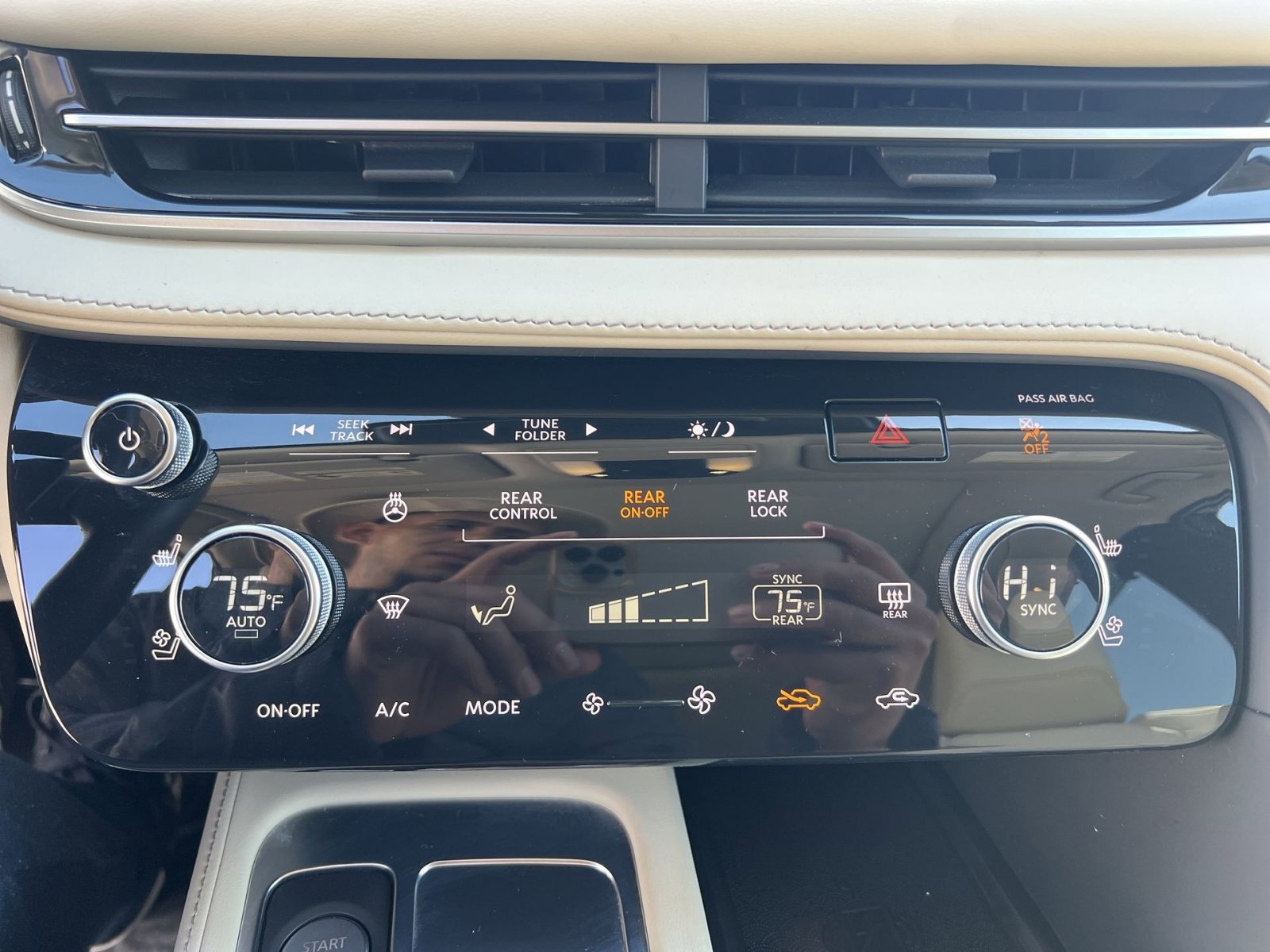 Used 2023 INFINITI QX60 Luxe w/ Cargo Package image 21