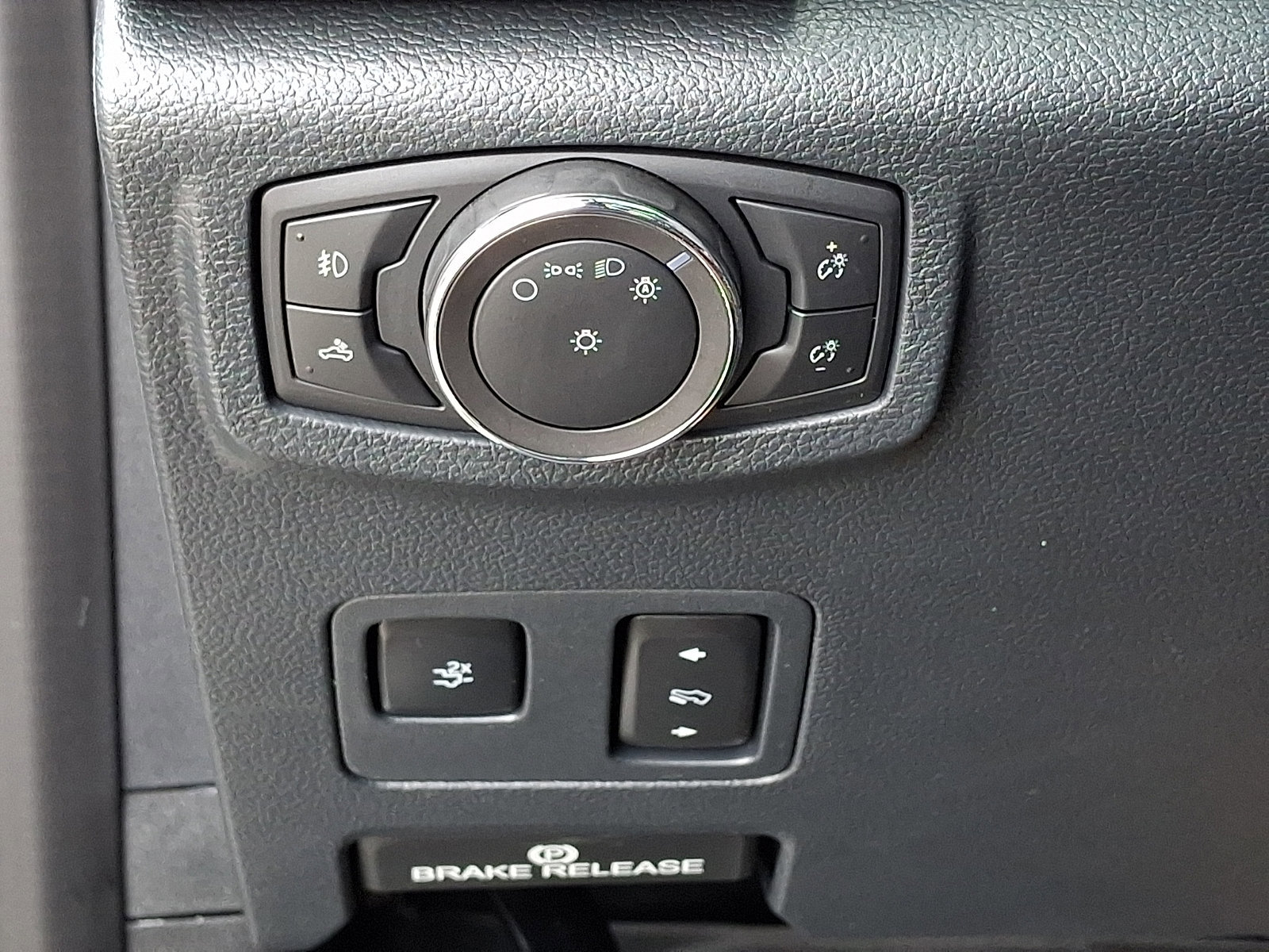 Certified 2022 Ford F250 Platinum image 29