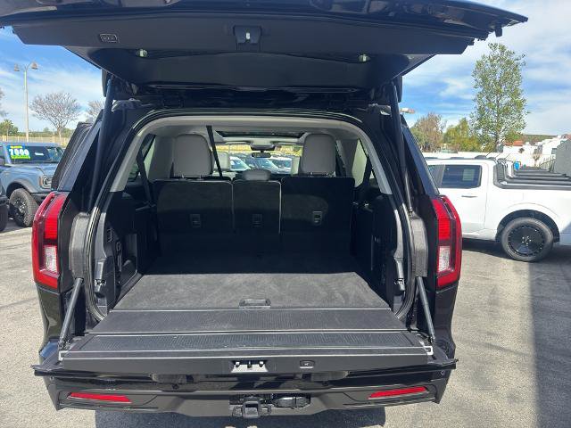Certified 2025 Ford Expedition Max Active AWD/4WD image 26