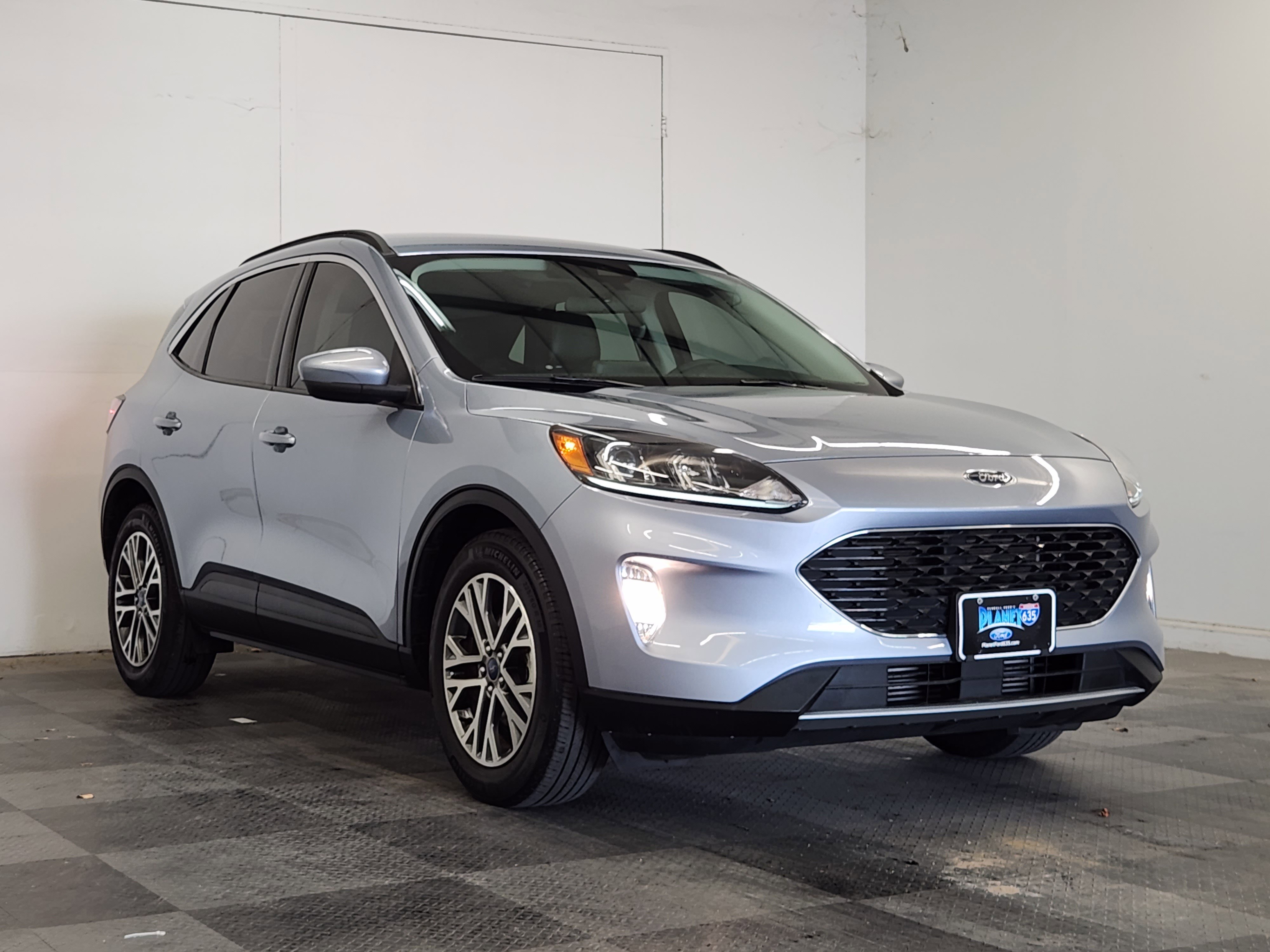 Certified 2022 Ford Escape SEL image 2