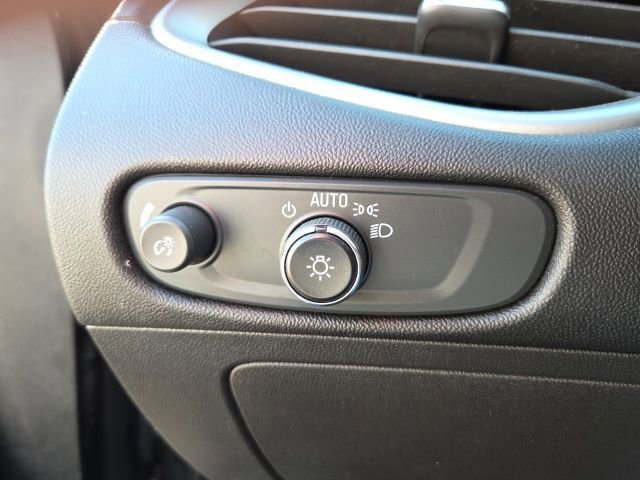 Used 2023 Chevrolet Malibu LT image 27