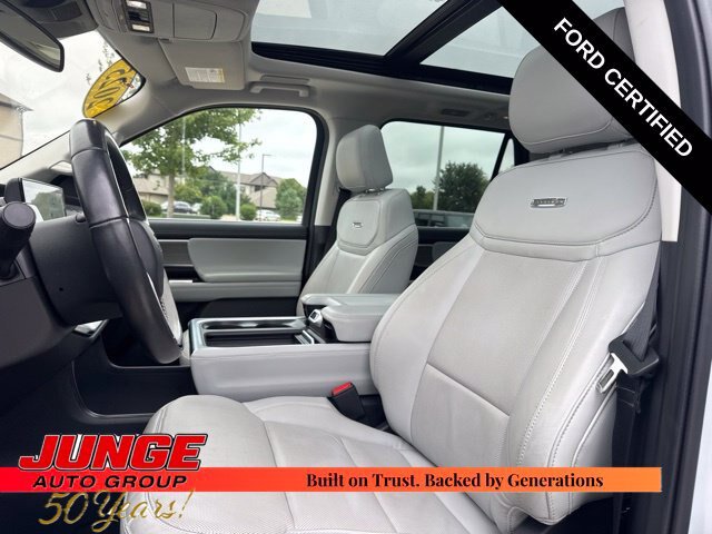 Certified 2025 Ford Expedition Max Platinum w/ Driver's Package AWD/4WD image 31