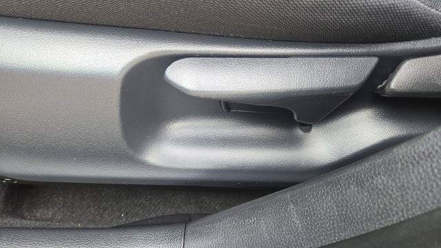 Used 2025 Toyota Corolla LE FWD image 22