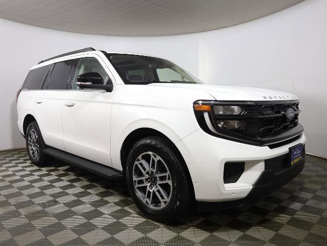 Certified 2025 Ford Expedition Active image 5