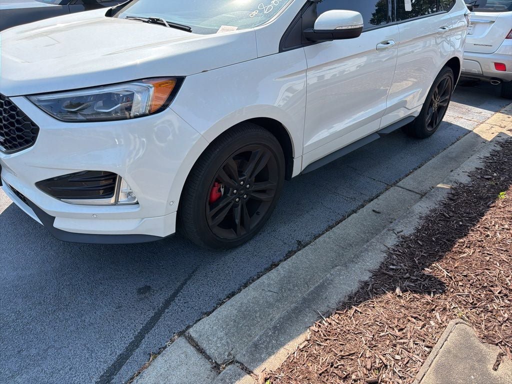 Certified 2022 Ford Edge ST w/ Equipment Group 401A AWD/4WD image 2