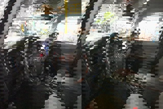 Used 2019 Toyota Tacoma SR image 12