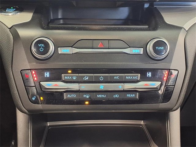 Certified 2020 Ford Explorer XLT w/ Equipment Group 202A image 18