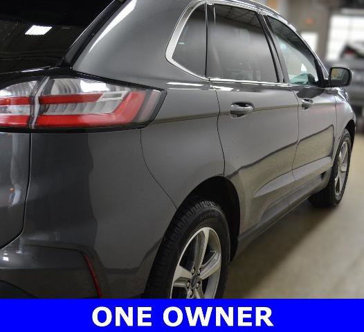 Certified 2022 Ford Edge SEL w/ Convenience Package image 2