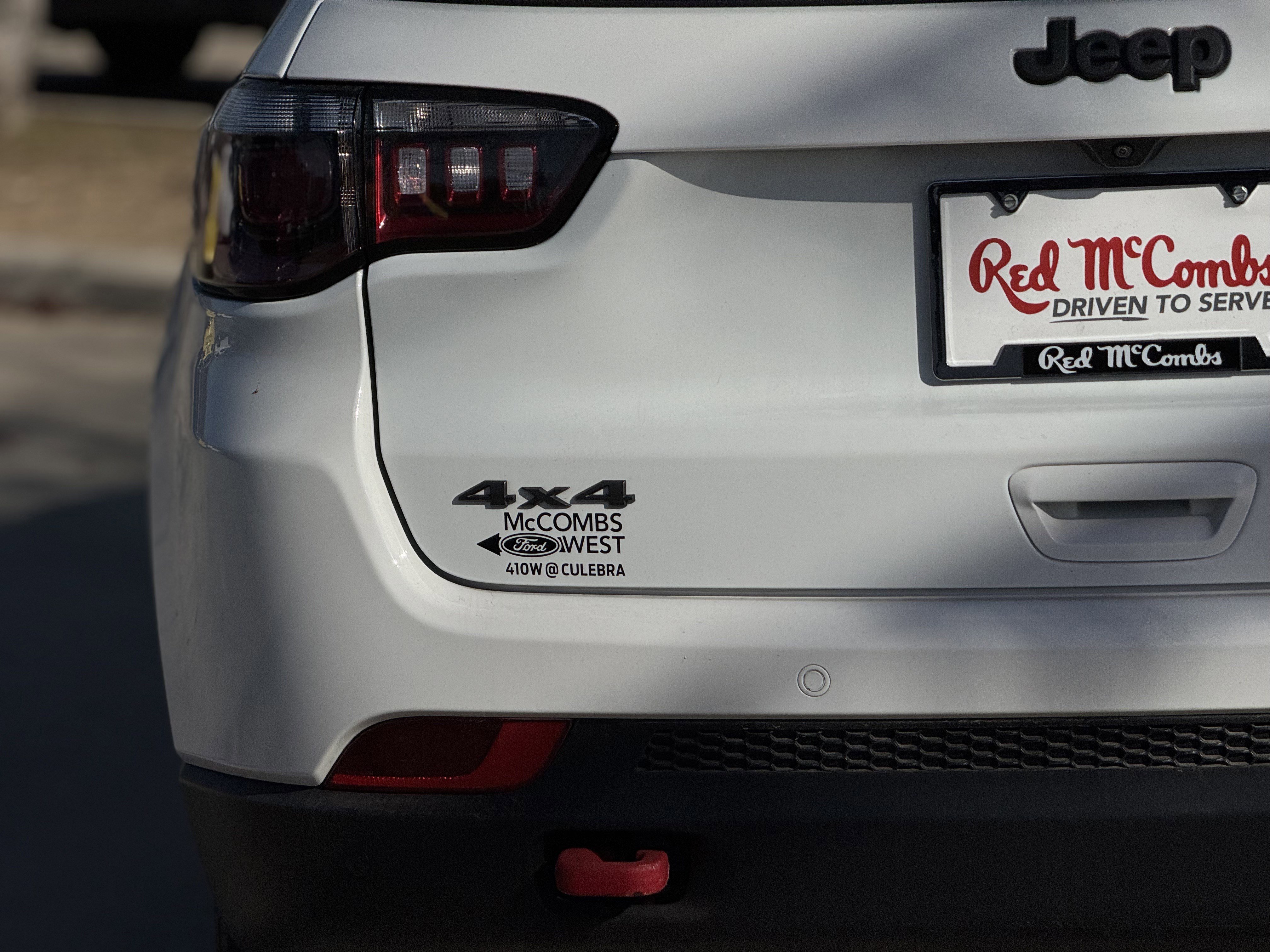 Used 2024 Jeep Compass Trailhawk image 9