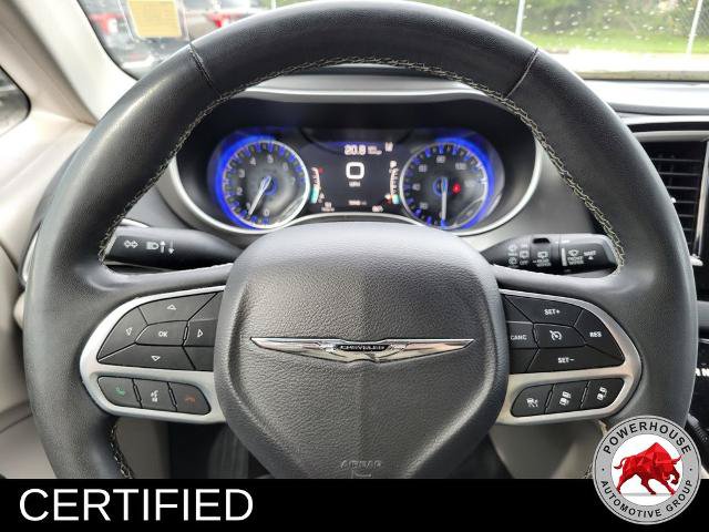 Used 2023 Chrysler Pacifica Touring-L FWD image 34