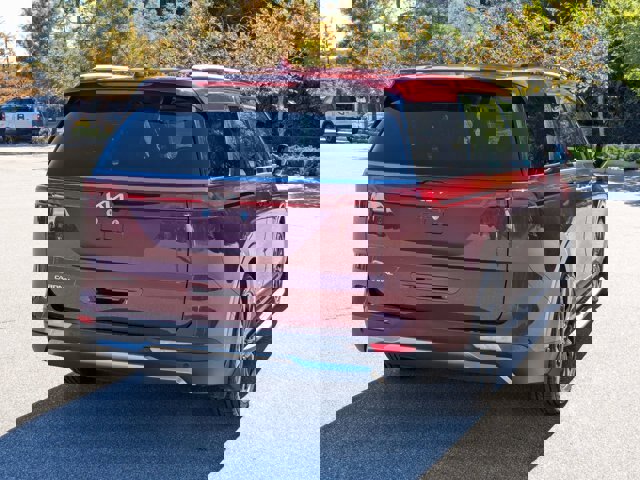 Used 2023 Kia Carnival SX image 5