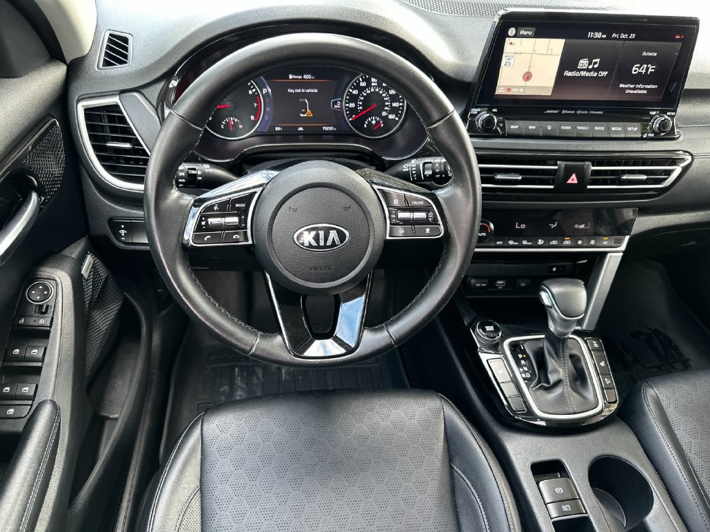 Used 2021 Kia Seltos SX w/ SX Sunroof Package AWD/4WD image 13