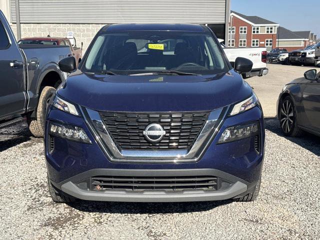 Used 2023 Nissan Rogue S image 2