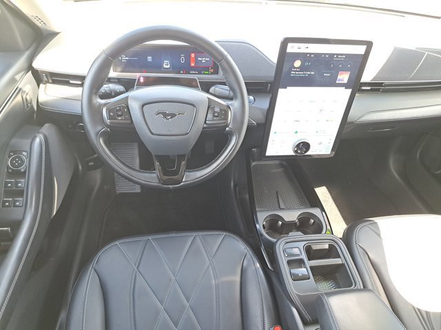 Certified 2025 Ford Mustang Mach-E Select w/ Comfort Package Lite image 17