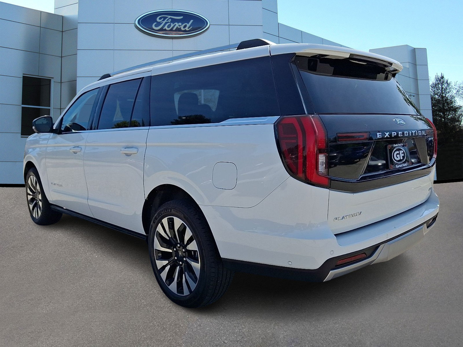 Certified 2025 Ford Expedition Max Platinum w/ Driver's Package AWD/4WD image 5