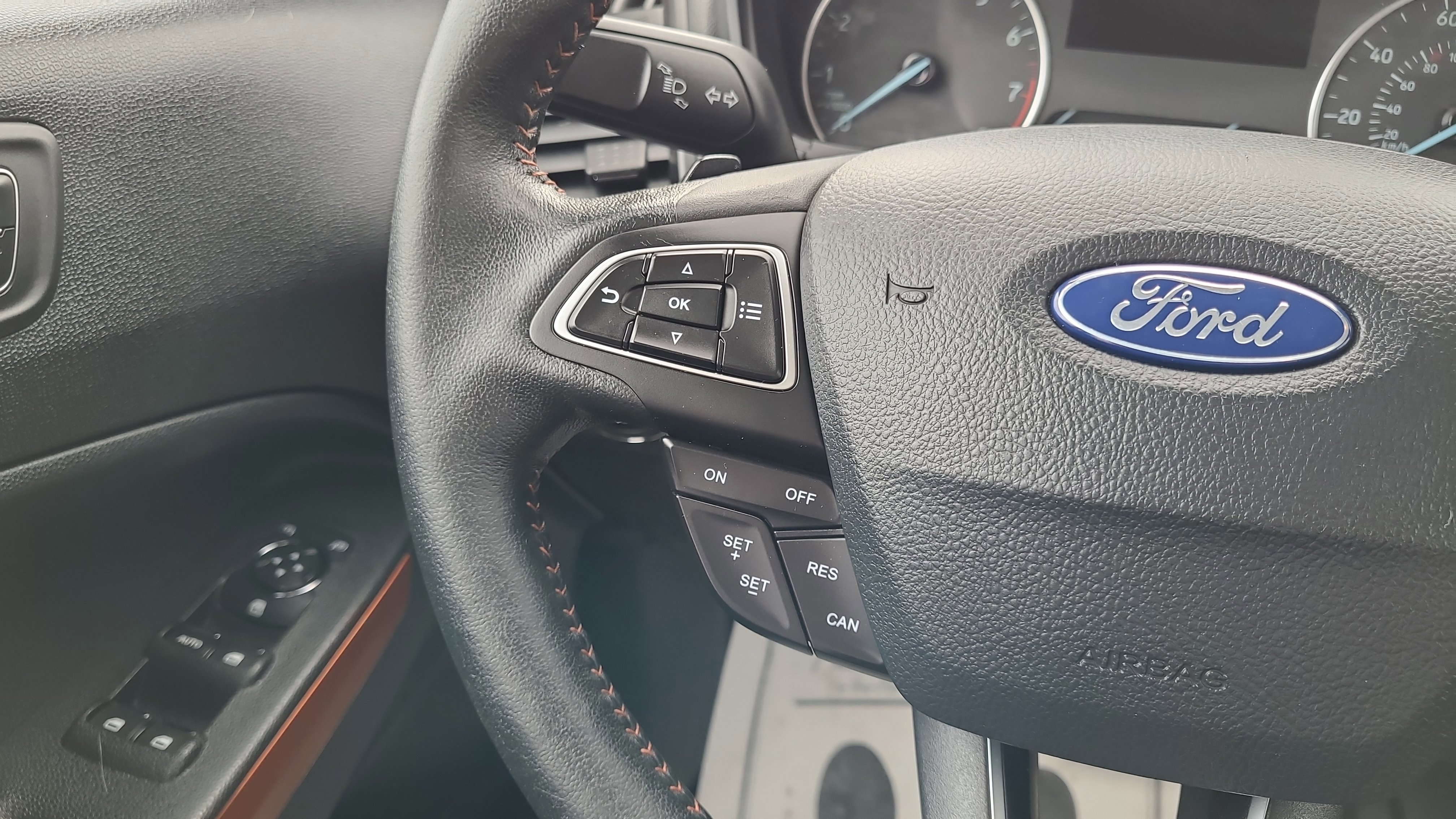 Certified 2018 Ford EcoSport SES image 13
