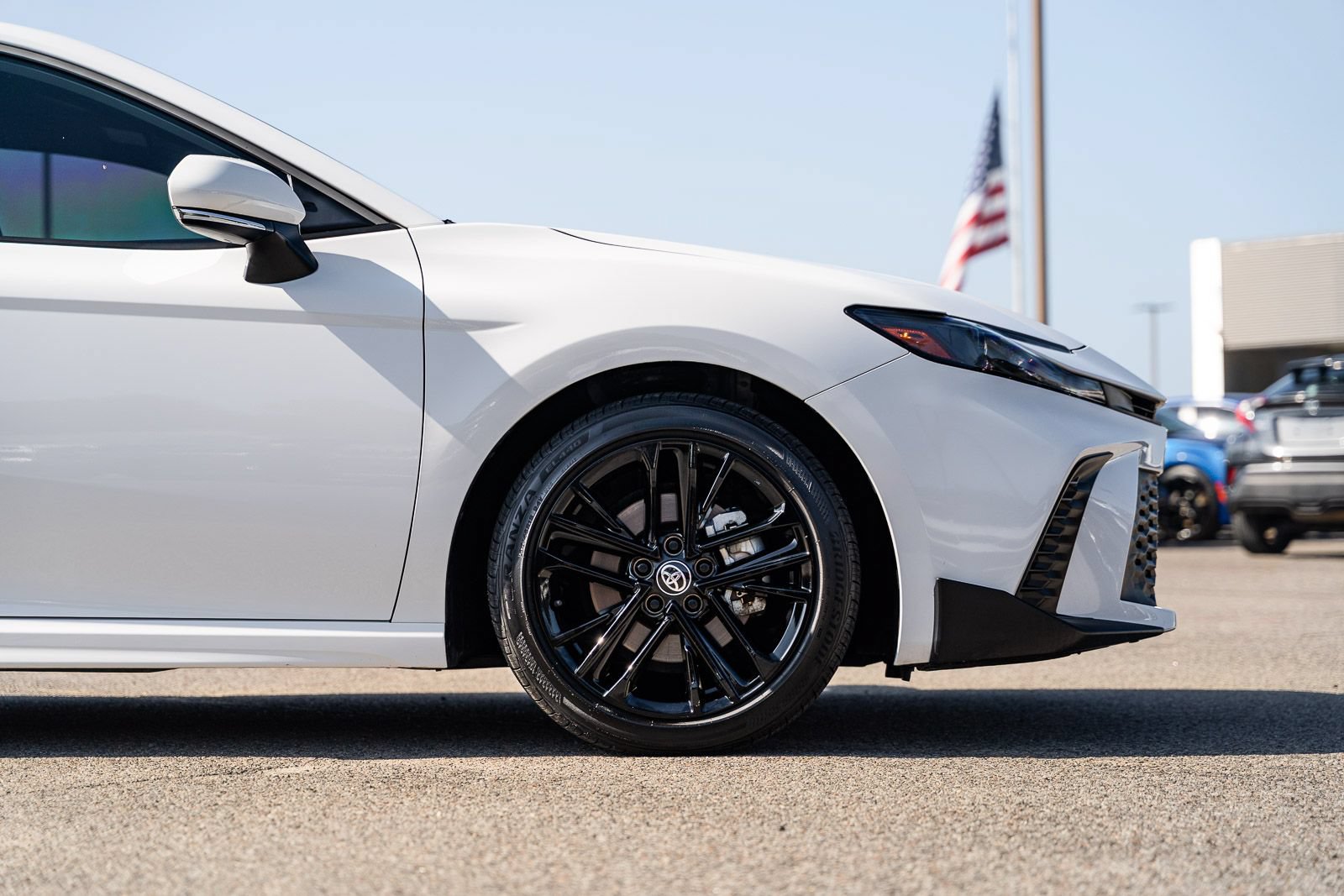 Used 2026 Toyota Camry SE FWD image 9