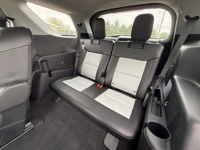 Certified 2023 Ford Explorer XLT w/ Equipment Group 202A AWD/4WD image 17
