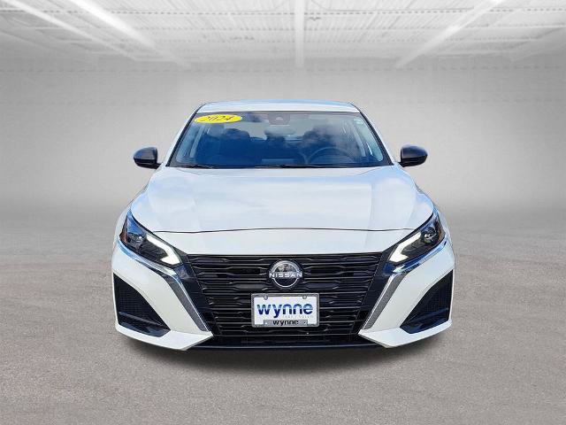 Used 2024 Nissan Altima 2.5 SV FWD image 3