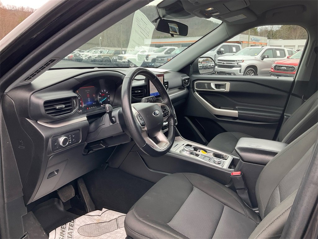 Certified 2022 Ford Explorer XLT image 15