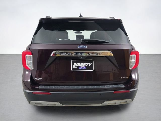 Certified 2023 Ford Explorer XLT w/ Equipment Group 202A AWD/4WD image 4