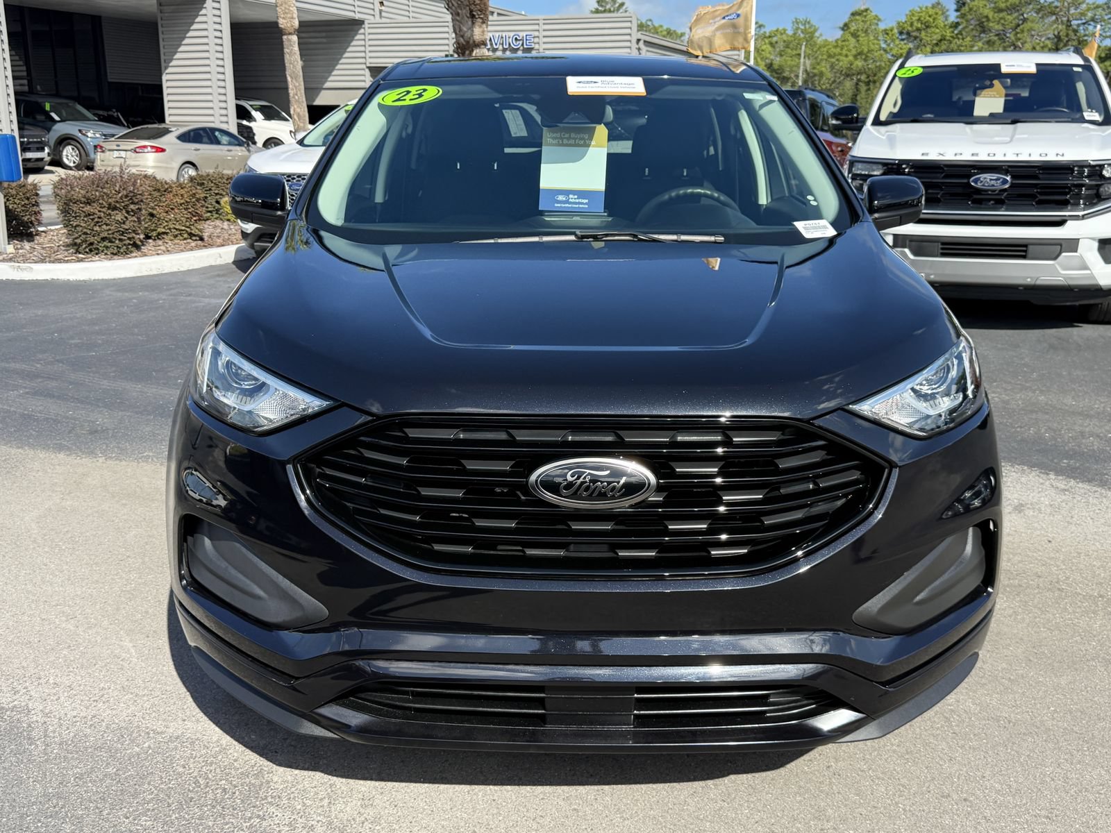Certified 2023 Ford Edge SE w/ Black Appearance Package AWD/4WD image 9
