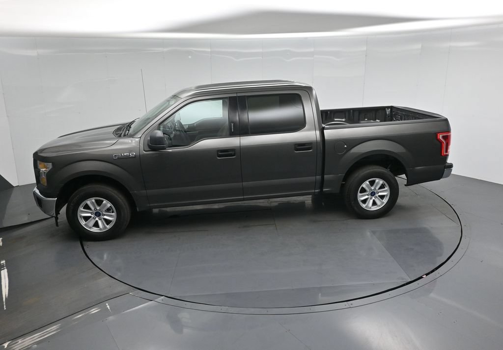 Certified 2017 Ford F150 XLT RWD image 38
