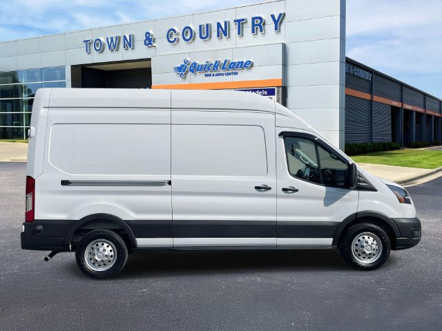 Certified 2026 Ford Transit 250 148 High Roof RWD image 3