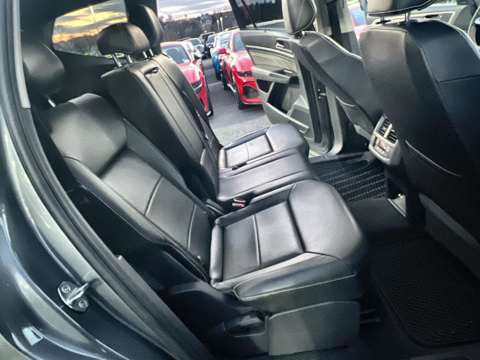 Used 2022 Volkswagen Atlas SE image 23