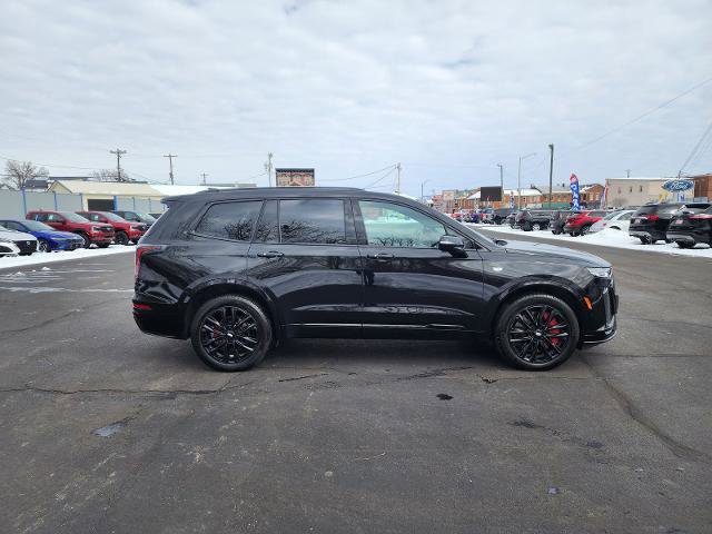 Used 2024 Cadillac XT6 Sport w/ LPO, Onyx Lite Package image 6