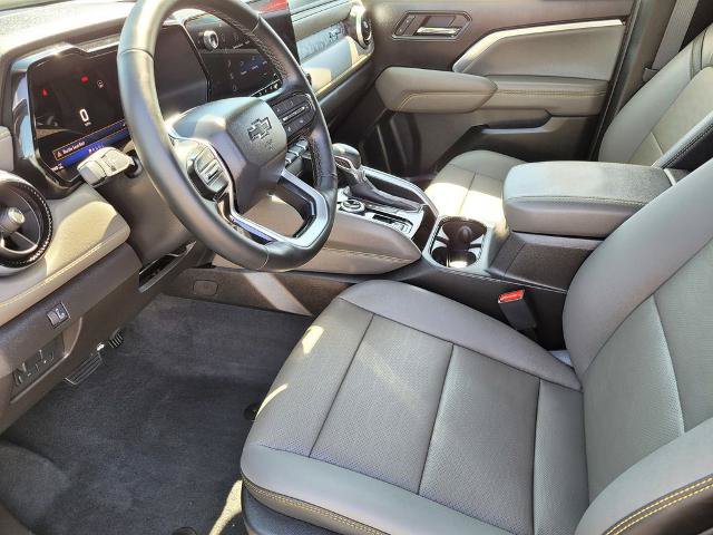 Used 2026 Chevrolet Colorado ZR2 w/ Technology Package AWD/4WD image 15