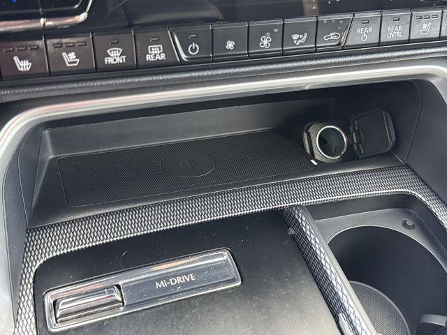 Used 2024 MAZDA CX-90 Plug-In Hybrid w/ Premium Plus AWD/4WD image 23
