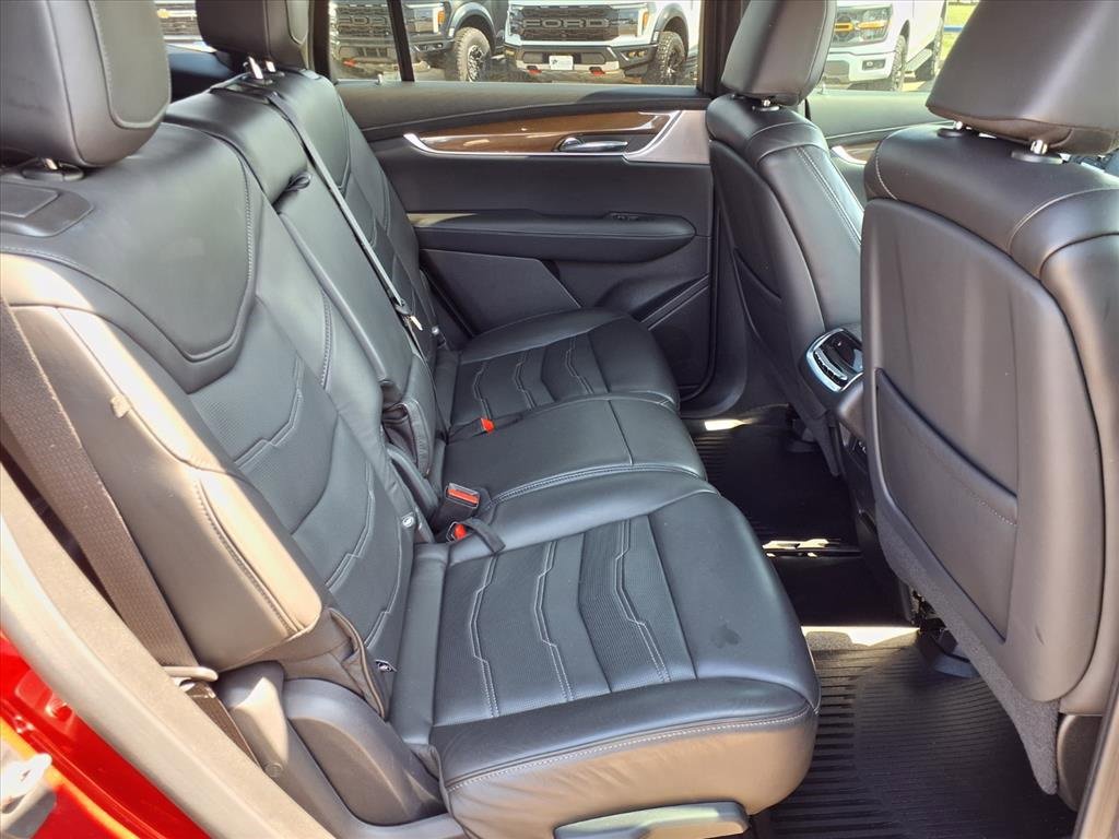 Used 2022 Cadillac XT6 Sport w/ Platinum Package image 27