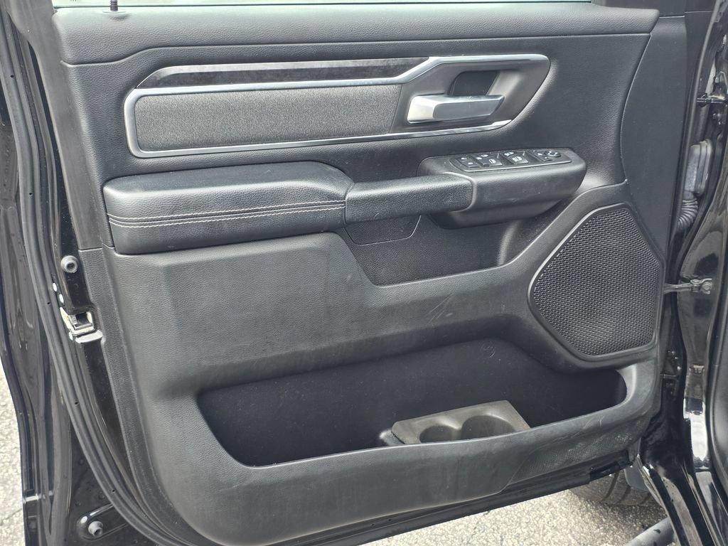 Used 2019 RAM 1500 Big Horn AWD/4WD image 11