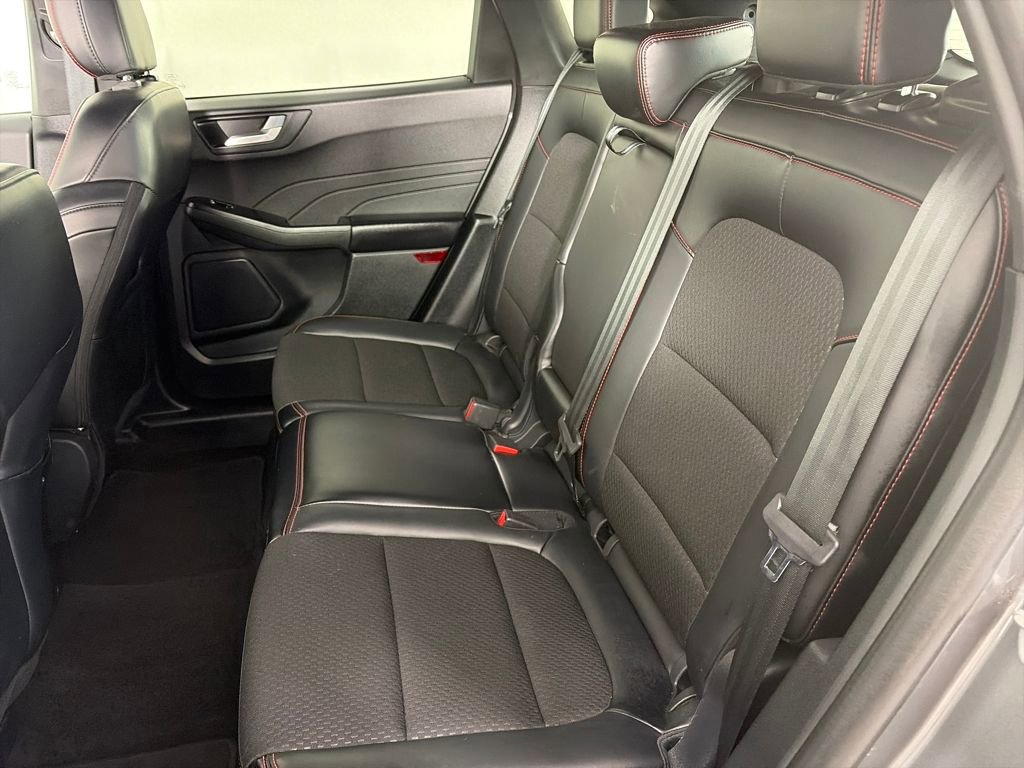 Certified 2025 Ford Escape ST-Line Select image 13