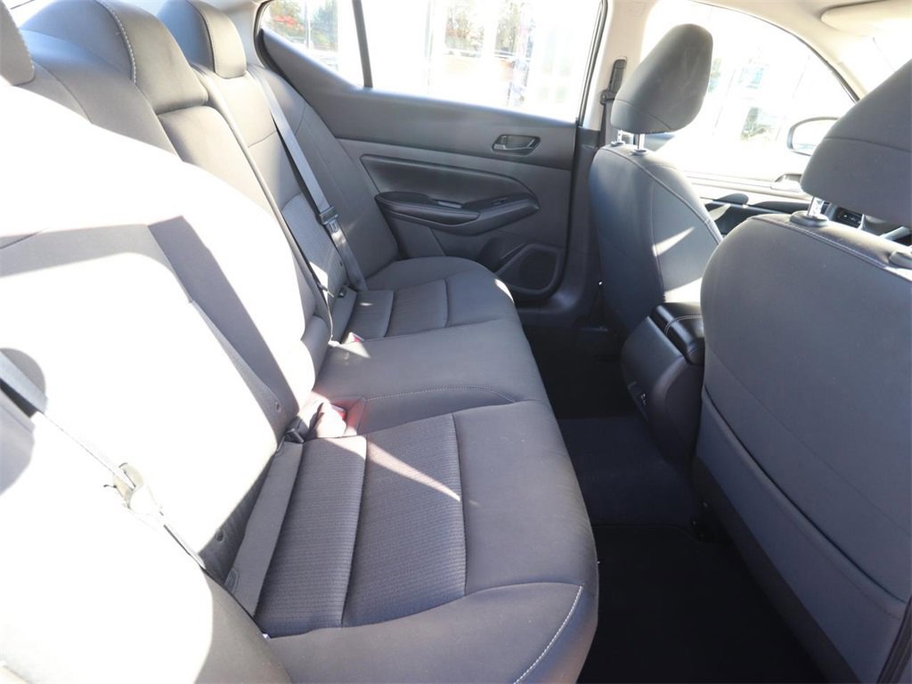 Used 2025 Nissan Altima 2.5 SV image 20