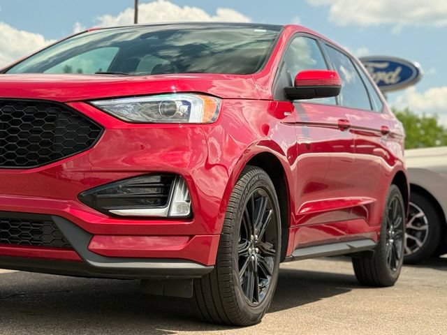 Certified 2024 Ford Edge ST-Line AWD/4WD image 35