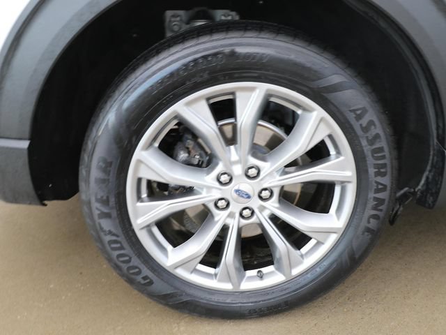 Certified 2022 Ford Explorer Limited w/ Equipment Group 301A AWD/4WD image 8