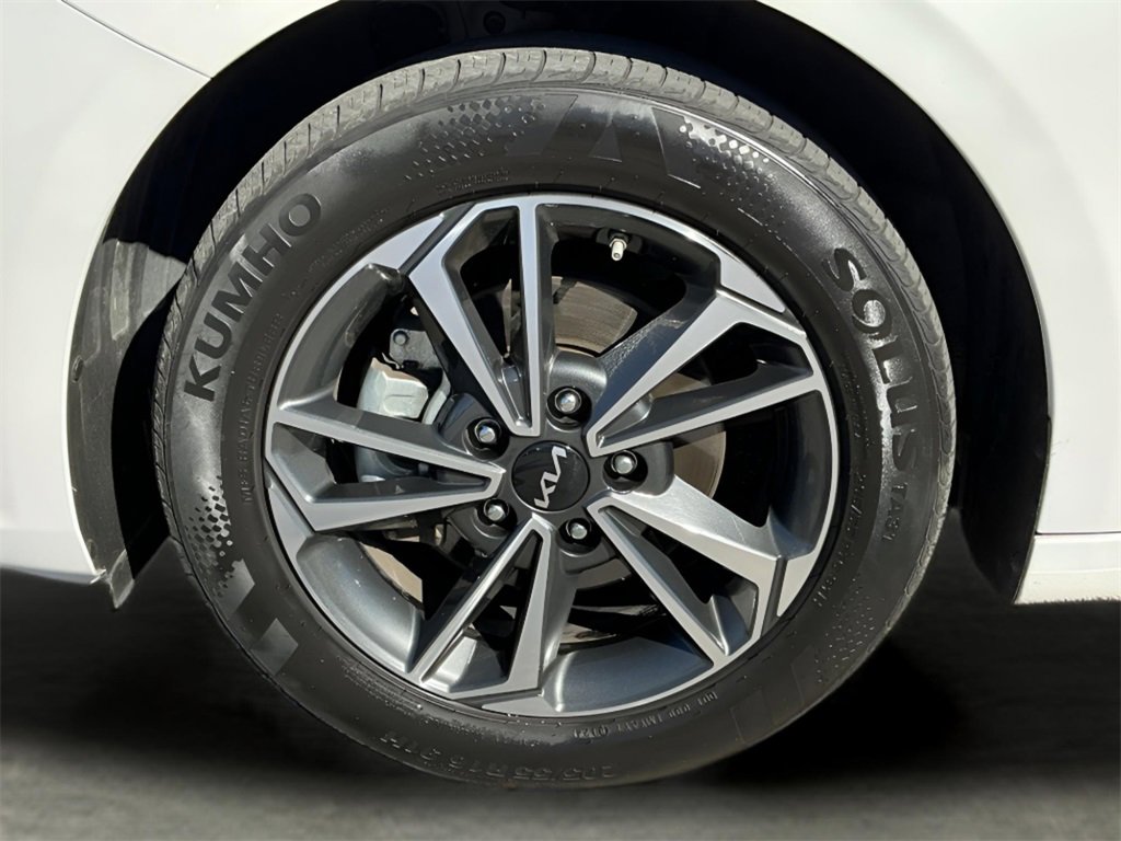 Used 2024 Kia Forte LXS image 19