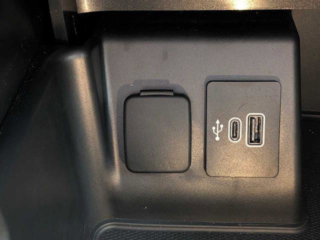 Certified 2025 Ford Explorer Active w/ Active Comfort Package RWD image 32