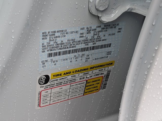 Certified 2025 Ford Expedition Active image 39