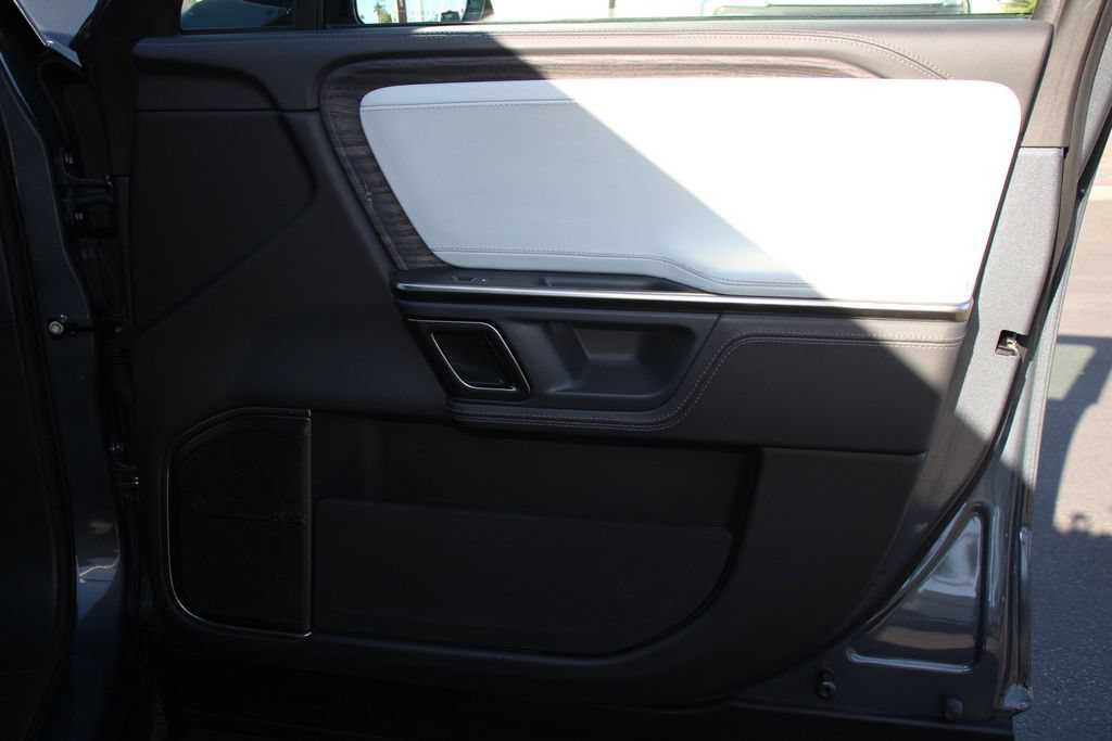 Used 2023 Rivian R1T Adventure AWD/4WD image 27