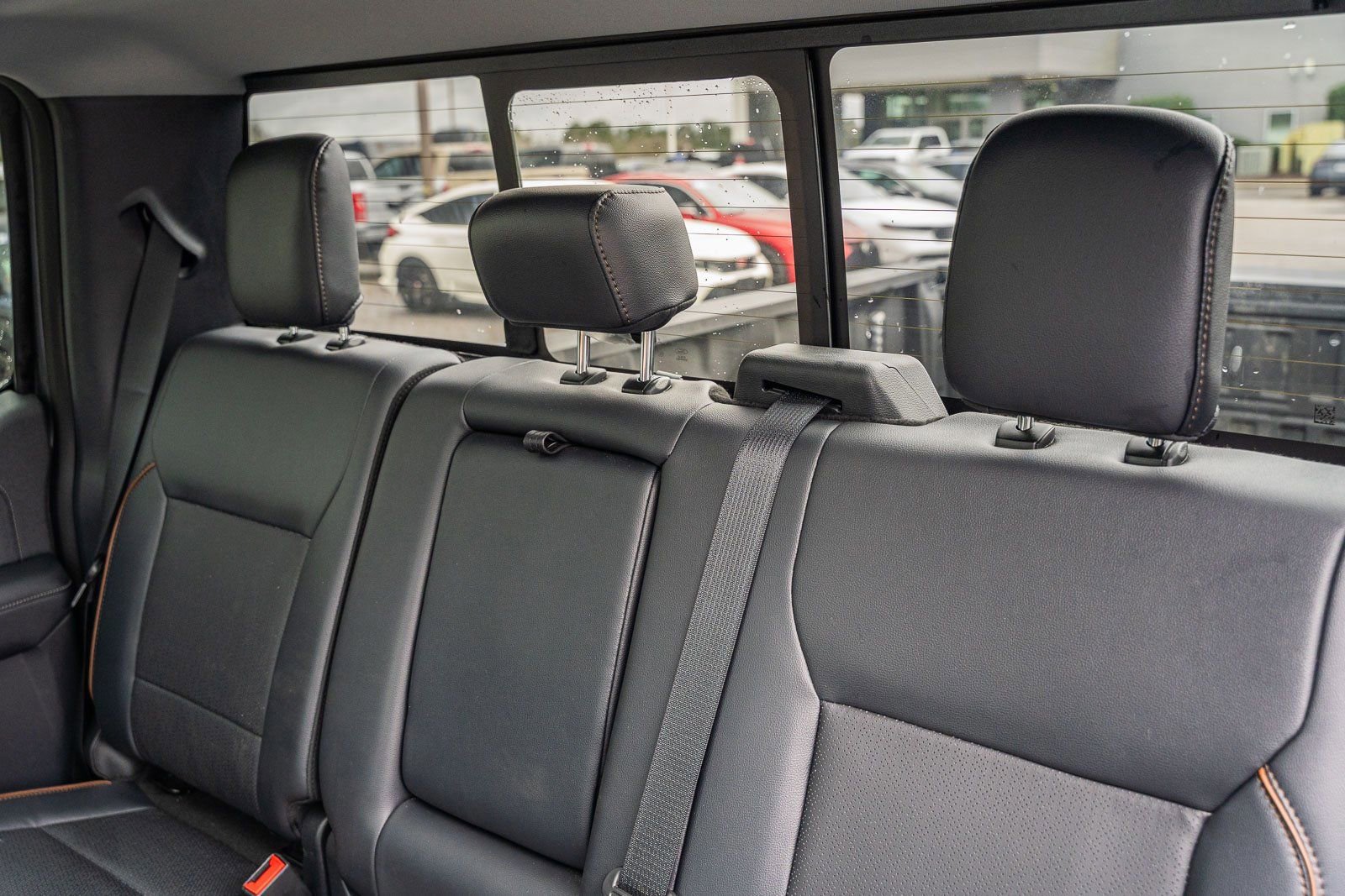 Certified 2025 Ford F250 Lariat w/ Black Appearance Package image 22