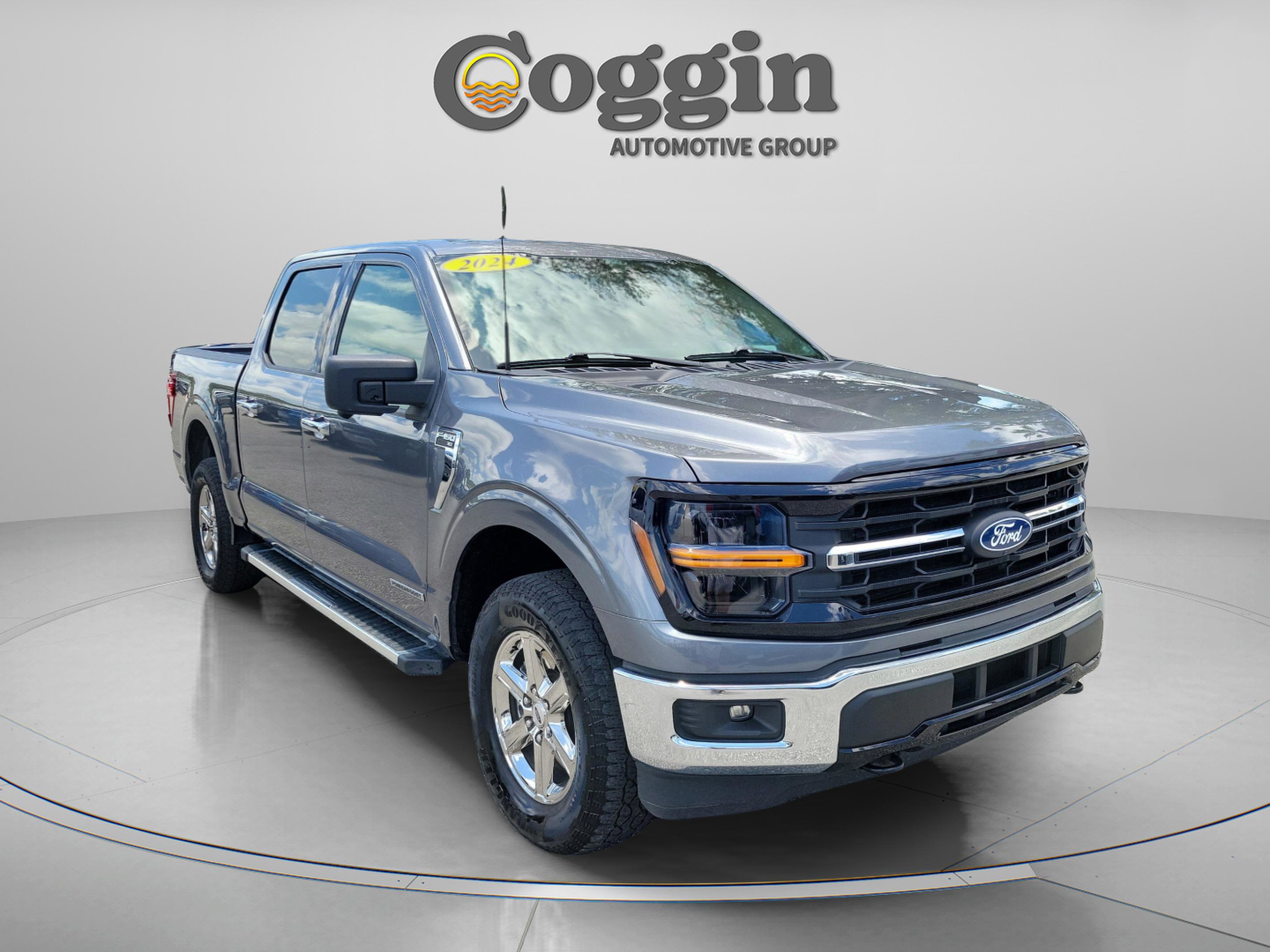 Certified 2024 Ford F150 XLT w/ Mobile Office Package AWD/4WD image 4